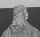 Rzeźba Henryka Kuny przedstawiająca profesora Tadeusza Zielińskiego.