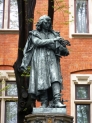 Pomnik Mikołaja Kopernika w Krakowie.
