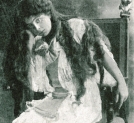 Ada Sari  w roli Gildy (w operze „Rigoletto” Verdiego) w operze warszawskiej,