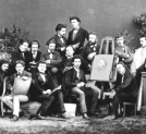 Studenci Szkoły Sztuk Pięknych w Krakowie.  Fotografia z lat 1870-1875.