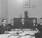 Posiedzenie jury państwowej nagrody muzycznej za 1930 rok w Departamencie Sztuki Ministerstwa Wyznań Religijnych i Oświecenia Publicznego w Warszawie.