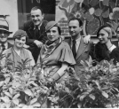 Artyści warszawscy występujący gościnnie w teatrzyku ogródkowym w poznańskim ZOO w lipcu 1937 roku.
