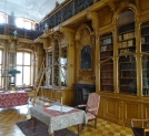 Biblioteka w pałacu Raczyńskich w Rogalinie.