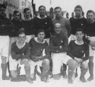 Drużyna reprezentacji Polski na mecz z Węgrami w grudniu 1921 r.