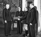 Wręczenie prezydentowi RP Ignacemu Mościckiemu dyplomu honorowego obywatelstwa Chorzowa z okazji 10 lecia sprawowania urzędu prezydenta, styczeń 1937 r.