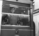 Lekkoatleta Józef Noji pracujący w Warszawie jako motorniczy tramwaju, luty 1937 r.