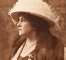 Portret Heleny Paderewskiej (popiersie z profilu).