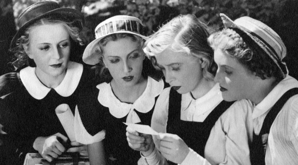  Scena z filmu Józefa Lejtesa "Dziewczęta z Nowolipek" z 1937 roku.  