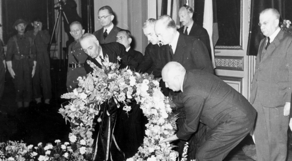  Uroczystości pogrzebowe po śmierci gen. W. Sikorskiego w Londynie w lipcu 1943 roku.  