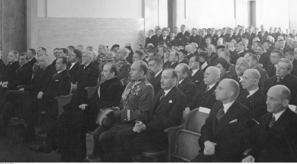  Inauguracja roku akademickiego 1935/1936 oraz uroczystość nadania Uniwersytetowi Warszawskiemu nazwy Uniwersytetu Józefa Piłsudskiego w 1935 r.  