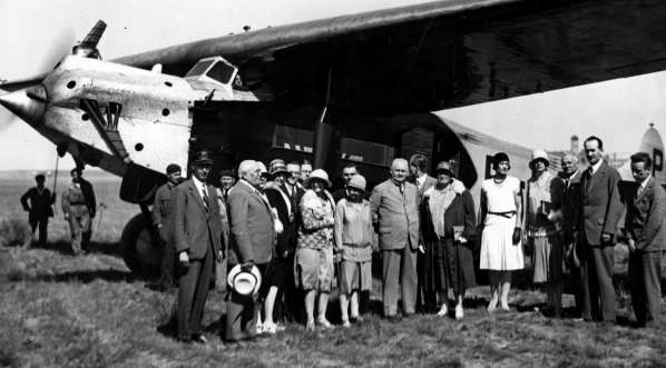  Lot nad terenem Powszechnej Wystawy Krajowej w Poznaniu  we wrześniu 1929 roku.  