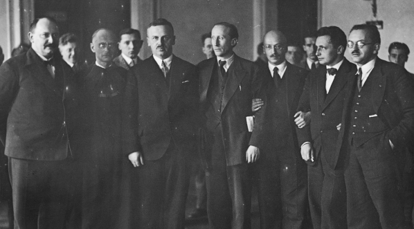  Proces brzeski w Sądzie Okręgowym mieszczącym się w pałacu Paca przy ulicy Miodowej 15 w Warszawie, 26.10.1931-13.01.1932 r.  