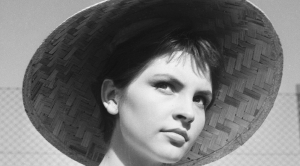  Teresa Tuszyńska w filmie Janusza Morgensterna "Do widzenia, do jutra" z 1960 roku.  