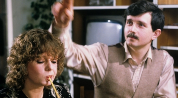  Gabriela Kownacka i Cezary Morawski w filmie Feliksa Falka "Nieproszony gość" z 1986 roku.  