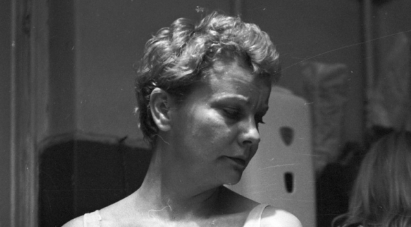  Urszula Modrzyńska w filmie "Zdjęcia próbne" z 1976 roku.  