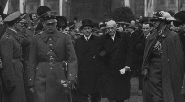  Uroczystość odsłonięcia pomnika Jana Kilińskiego na placu Krasińskich w Warszawie 19.04.1936 r.  