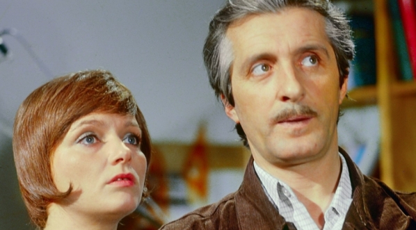  Anna Seniuk i  Andrzej Kopiczyński w serialu telewizyjnym Jerzego Gruzy "Czterdziestolatek" z 1974 roku.  