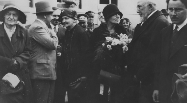  Uroczystość otwarcia Instytutu Radowego im. Marii Skłodowskiej-Curie przy ul. Wawelskiej w Warszawie  (29 maja 1932 r.)  