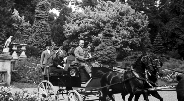  Wizyta księcia Kentu Jerzego Windsora z małżonką Mariną w Polsce. (sierpień 1937 r.)  