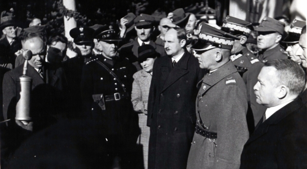  Marszałek Edward Rydz-Śmigły w Czeskim Cieszynie w 1938 roku.  