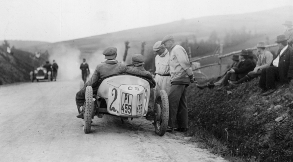  Eliminacje do Mistrzostw Polski w - wyścig samochodowy w Krzyżowej w czerwcu 1929 roku. (4)  