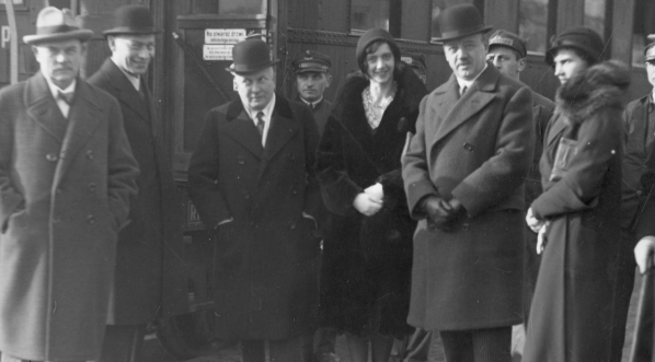  Wyjazd delegacji m. Warszawy z prezydentem m.st. Warszawy Zygmuntem Słomińskim do Paryża, Warszawa 13.10.1931 r.  