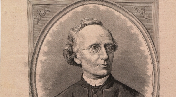  Portret biskupa Albina Dunajewskiego na pierwszej stronie czasopisma.  