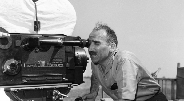  Aleksander Ford i operator Mieczysław Jahoda podczas kręcenia filmu "Krzyżacy" w 1960 roku.  