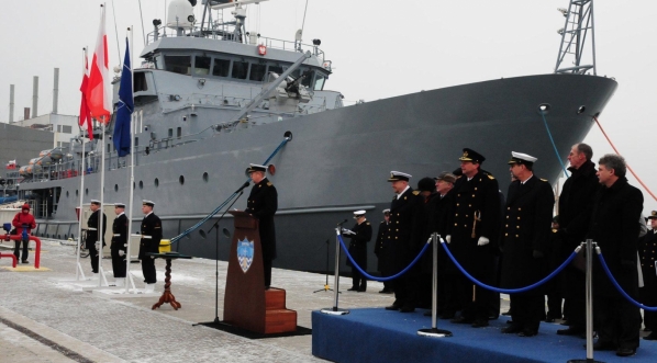  Uroczystość  przejęcie przez polską Marynarkę Wojenną dowództwa nad Stałym Zespołem Obrony Przeciwminowej NATO – SNMCMG-1.  w Porcie Wojenny w Gdyni Oksywiu  19.01.2010 r.  