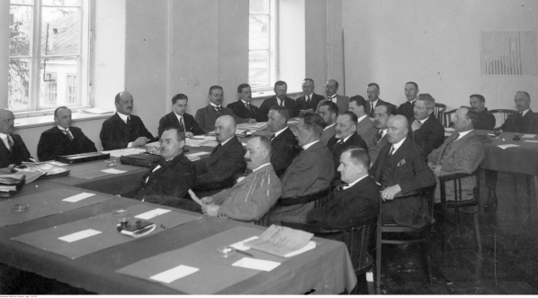  Posiedzenie sejmowej komisji budżetowej w 1924 roku.  