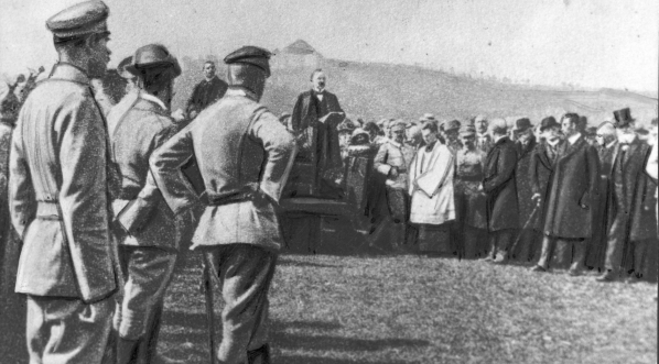  Uroczystość złożenia przysięgi przez żołnierzy Legionów Polskich 4.09.1914 r.  