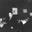 Redaktorzy Władysław Cieszyński i Wilhelm Grimsmann w redakcji "Gazety Gdańskiej ...