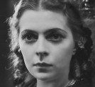Nina Świerczewska jako Amelia w przedstawieniu „Horsztyński” w Teatrze Narodowym w Warszawie w 1937 r.