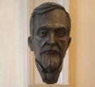 Henryk Sienkiewicz - rzeźba (głowa) w budynku PAU w Krakowie.