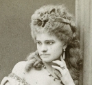 Bronisława Dowiakowska w tytułowej roli w operze "Piękna Helena" J. Offenbacha.