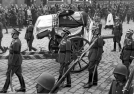 Uroczystości pogrzebowe marszałka Polski Józefa Piłsudskiego w Warszawie. (13 maja 1935 r.)