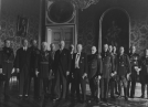 Uroczystość wręczenia przez delegację Zakonu Kawalerów Maltańskich Wielkiej Wstęgi Krzyża Maltańskiego prezydentowi Ignacemu Mościckiemu i ministrowi spraw zagranicznych Augustowi Zaleskiemu w 1930 roku.