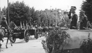 Wręczenie sztandarów ufundowanych przez ludność ziemi wileńskiej pułkom artylerii w Wilnie 3.07.1938 r.