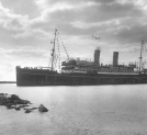 Statek pasażerski s/s "Pułaski"  wpływający do portu na Bornholmie.