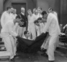 Scena z filmu "Pod banderą miłości"  z 1929 roku. (3)