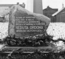 Kamień pamiątkowy w miejscu Reduty Ordona w Warszawie.