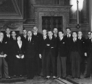 Premier Włoch Benito Mussolini na spotkaniu z grupą filmowców w Rzymie.