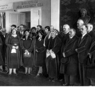 Uroczystośc otwarcia w Muzeum Miejskim w Poznaniu biblioteki Jana Kasprowicza, ofiarowanej miastu przez rodzinę poety w październiku 1930 roku.