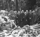 Uroczystości pogrzebowe sędziego Feliksa Dutkiewicza na cmentarzu Powązkowskim w Warszawie 26.05.1932 r.