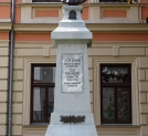 Pomnik Józefa Szujskiego w Tarnowie.