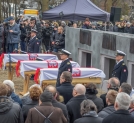 Pogrzeb Trzech Komandorów w Kwaterze Pamięci Cmentarza Marynarki Wojennej w Gdyni-Oksywiu, 16 grudnia 2017.