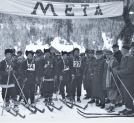 Drużyna Hucułów na mecie marszu szlakiem huculskim II Brygady Legionów w otoczeniu przedstawicieli władz wojskowych i cywilnych 18.02.1934 r.