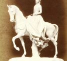 Rzeźba "Cenglerowa konno" Juliusza Faustyna Cenglera.