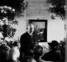Uroczystość odsłonięcia tablicy pamiątkowej ku czci doktora Tadeusza Pisarskiego w Klinice Urologicznej Uniwersytetu Jagiellońskiego w Krakowie w listopadzie 1936 r.