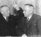 Ludwik Solski i Bolesław Szczurkiewicz w Teatrze Polskim w Poznaniu w marcu 1927 r.
